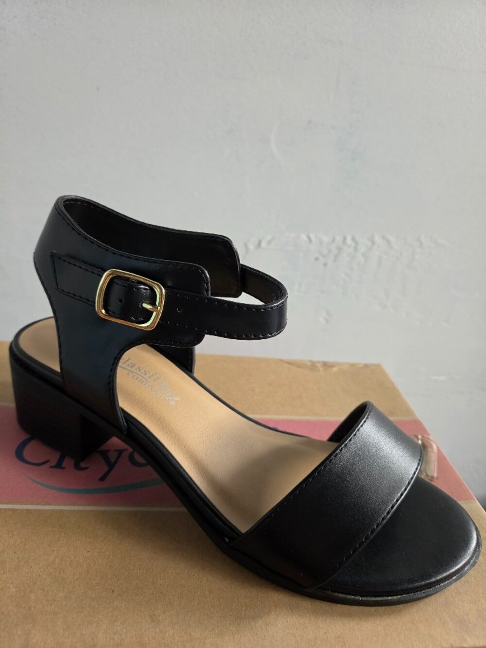 City Classified Comfort "Kloss" Black Block Heel Sandals, Sz 6½ Wide Fit